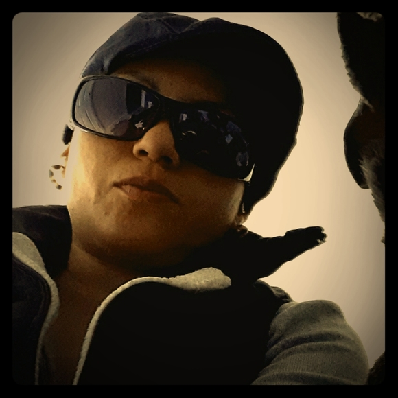 Meet your Posher, Isela - Picture 2 of 6